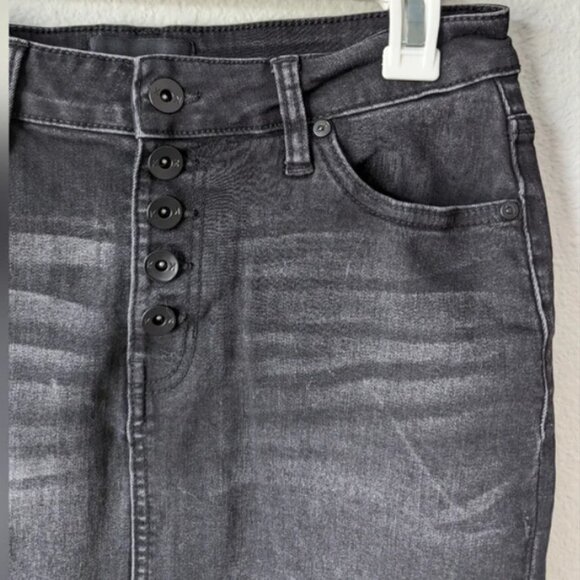 Kendall & Kylie Mini Jeans Skirt - Picture 4 of 5